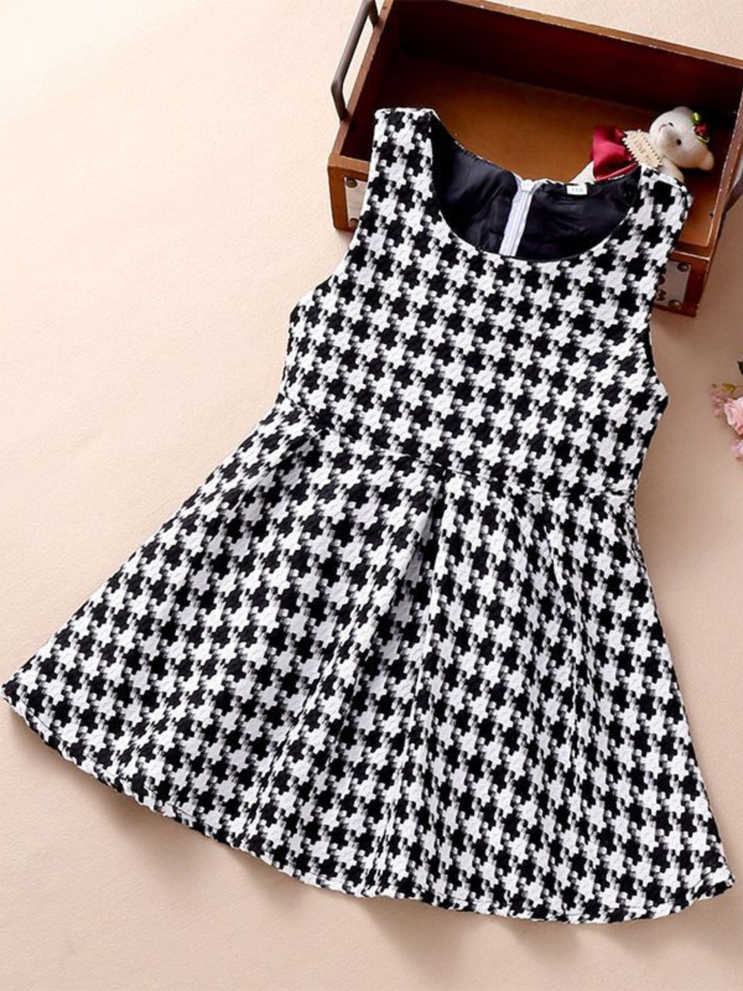 Girls Houndstooth Sleeveless A-Line Dress Black / 3T