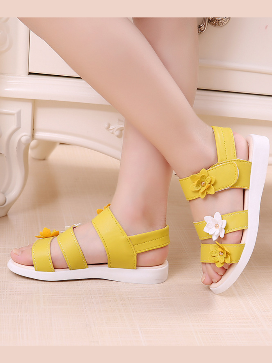 Toddler and Little Girls Shoes | Cute Flower Sandals | Mia Belle Girls