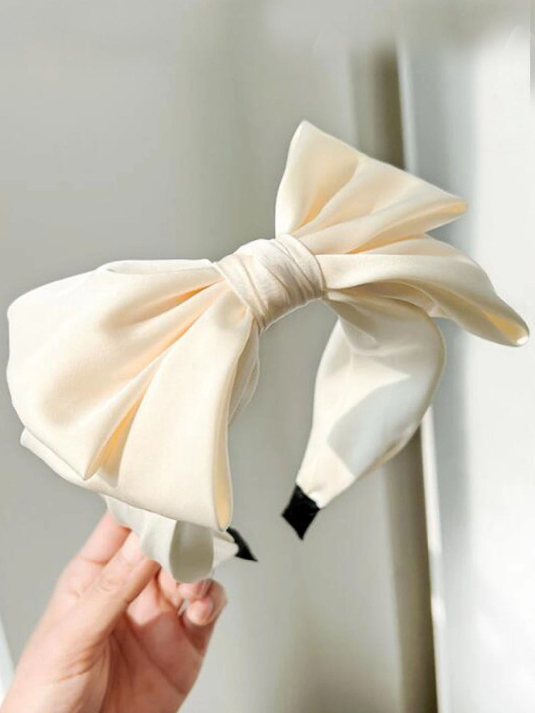 Mia Belle Girls Big Bow Velvet Headband | Girls Accessories