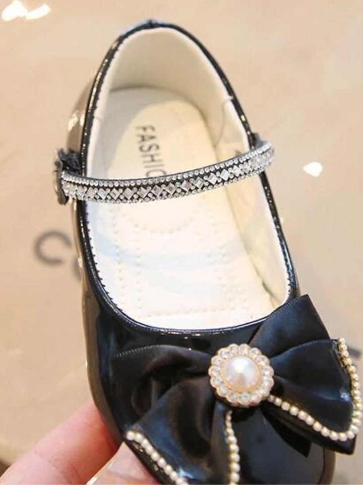 She's All That Patent Leather Mary Jane Shoes By Liv and Mia Mia Belle Girls