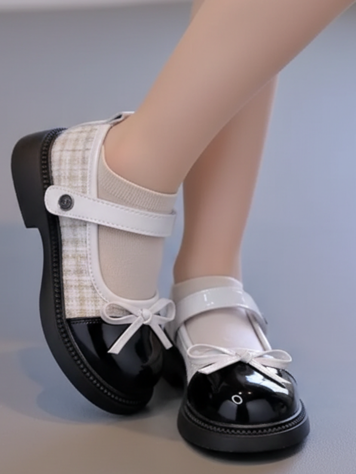 Bow & Charm Patent Mary Jane Shoes Mia Belle Girls