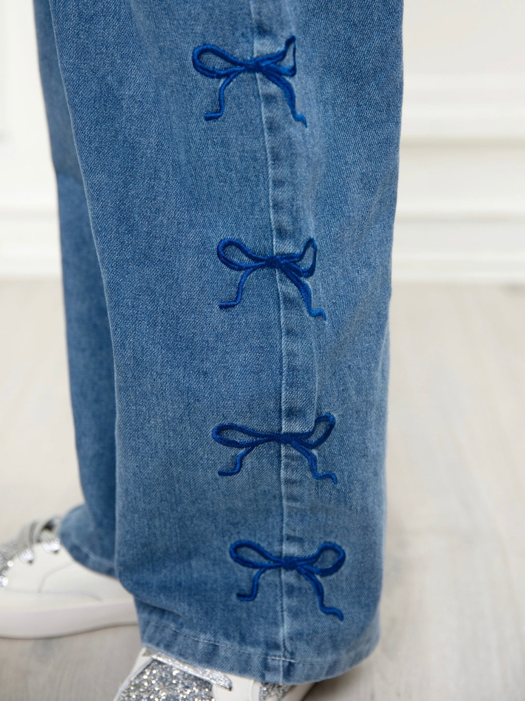 Girls casual outfit with denim bow applique and wide leg pants