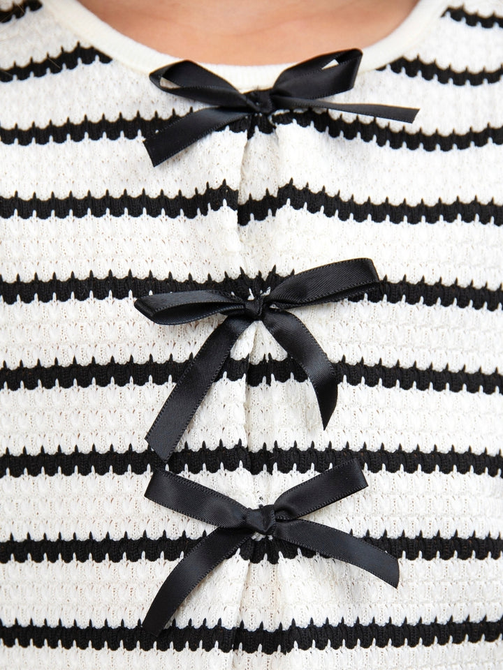 Cute girls matching waffle knit set with decorative bows