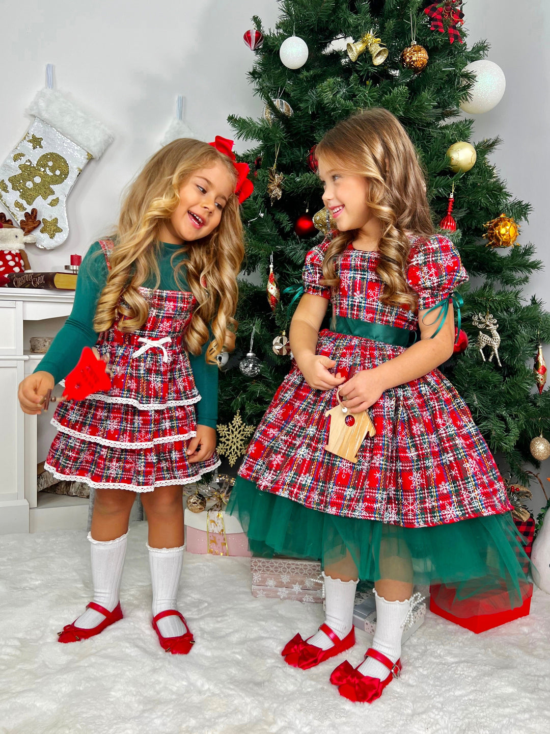Snowflake Magic Plaid Christmas Dress – Mia Belle Girls Snowflake Magic Plaid Christmas Dress – Mia Belle Girls