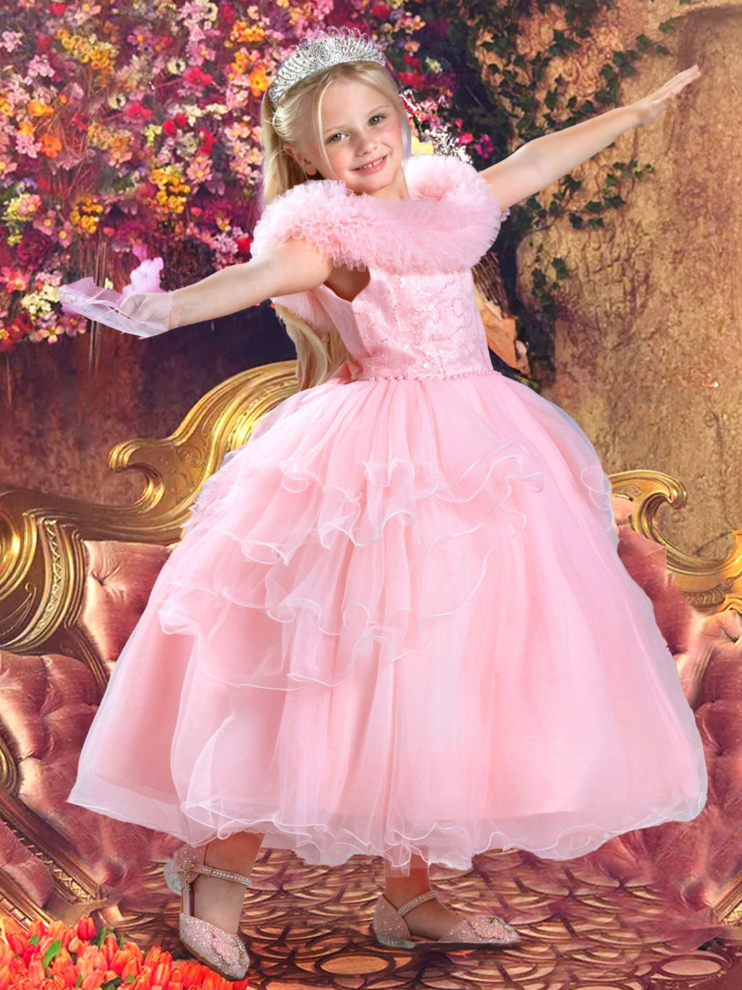 wicked dress Girls Green Witch Costume with Hat Black / 3T and an embroidered collar In 'Wicked,' Costume Designer Paul